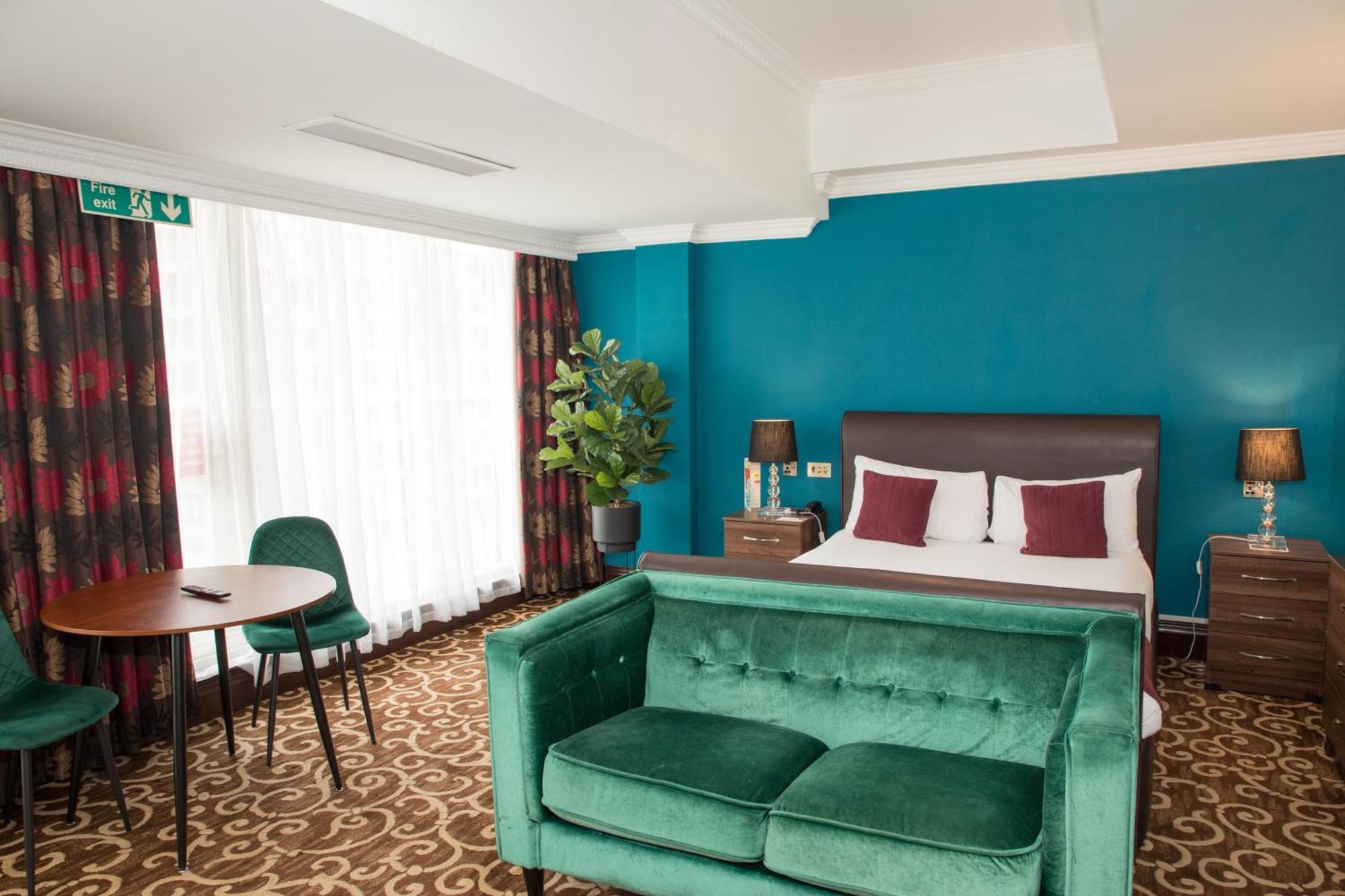 לונדון Britannia International Hotel Canary Wharf מראה חיצוני תמונה A room at the hotel